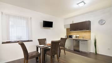 Standard Double Room, Courtyard View | In-room safe, soundproofing, iron/ironing board, bed sheets