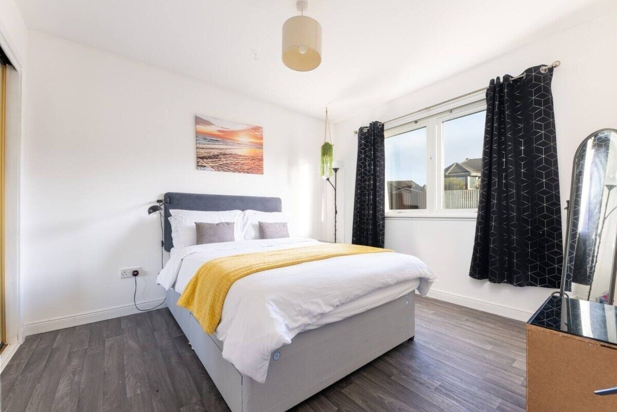 4 bedrooms, internet