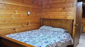 House, 3 Bedrooms, Balcony, Garden View | 3 bedrooms