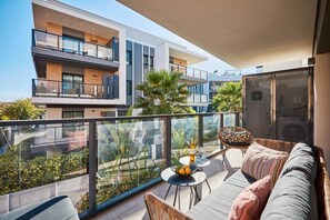 المنطقة المحيطة بالمنشأة