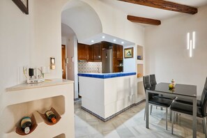 Dining - Mediterranean Style Apartment - by Welcomely (Torrevieja)