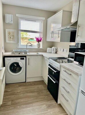 Private kitchen - Flat by the Firth - Relax in the heart of Nairn (Nairn)