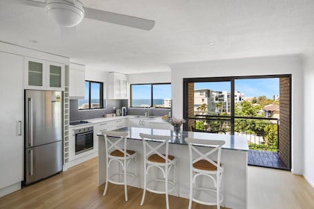 Fridge, microwave, oven, stovetop. Acqua Vista at Kings Beach