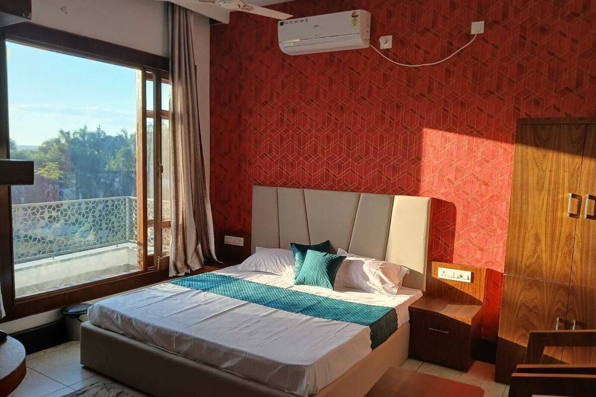 Deluxe Room | Free WiFi