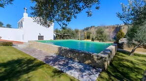 Pool - Country House 'El Puente Ronda' with Lake View, Wi-Fi and Air Conditioning (Ronda)