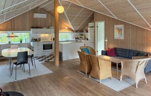 Interior - Amazing home in Stege with WiFi (Stege)