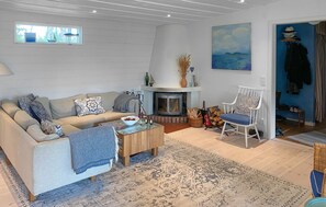 Smart TV - 3 bedroom nice home in Yngsjö (Yngsjö)