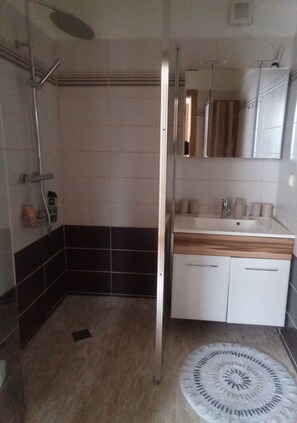 Hair dryer, towels, soap, toilet paper