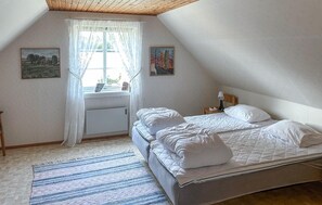 3 bedrooms, free WiFi - Pet friendly home in Mellerud with sauna (Mellerud)