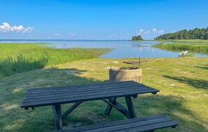 Outdoor dining - Pet friendly home in Mellerud with sauna (Mellerud)