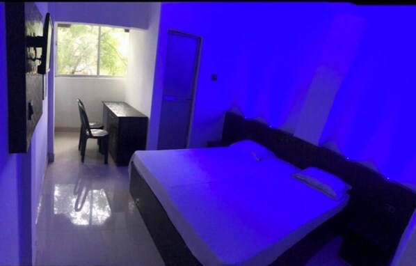Basic-Doppelzimmer, Stadtblick | Kostenloses WLAN