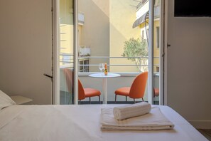 Deluxe Double Room, Balcony | Free WiFi - Italianflat - Vandom Suite Duomo (Milan)