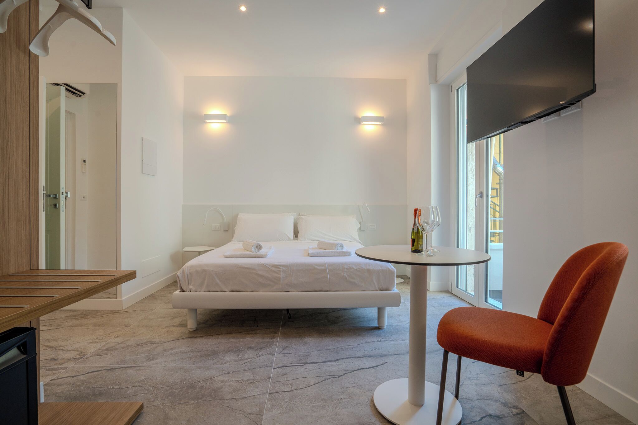 Deluxe Double Room, Balcony | Free WiFi