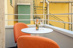 Habitación doble Deluxe, balcón | Terraza o patio