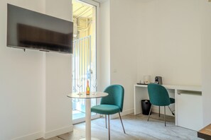 Habitación doble Deluxe, balcón | Wifi gratis