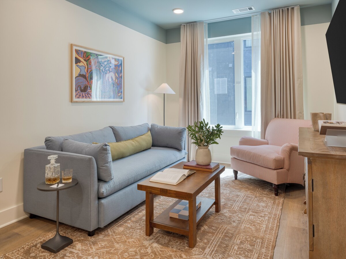 Boutique Premium Suite in 12 South | The Gilmore