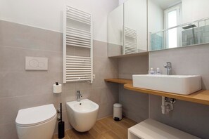 Bathroom - Italianflat  Navigli Suite (Milan)