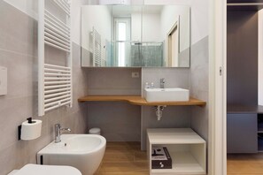 Bathroom - Italianflat  Navigli Suite (Milan)