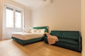 Comfort Quadruple Room | Free WiFi - Italianflat  Navigli Suite (Milan)