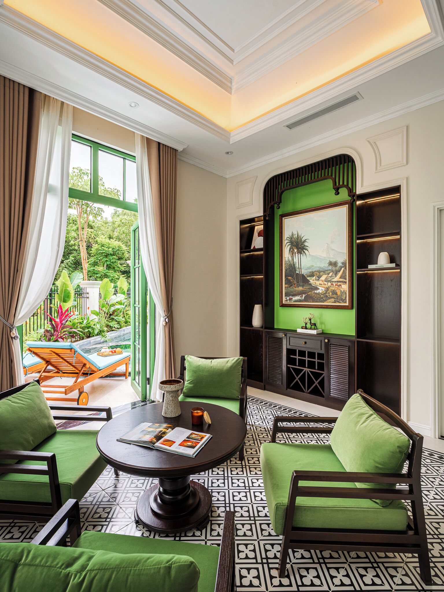 Villa | Living area | Flat-screen TV