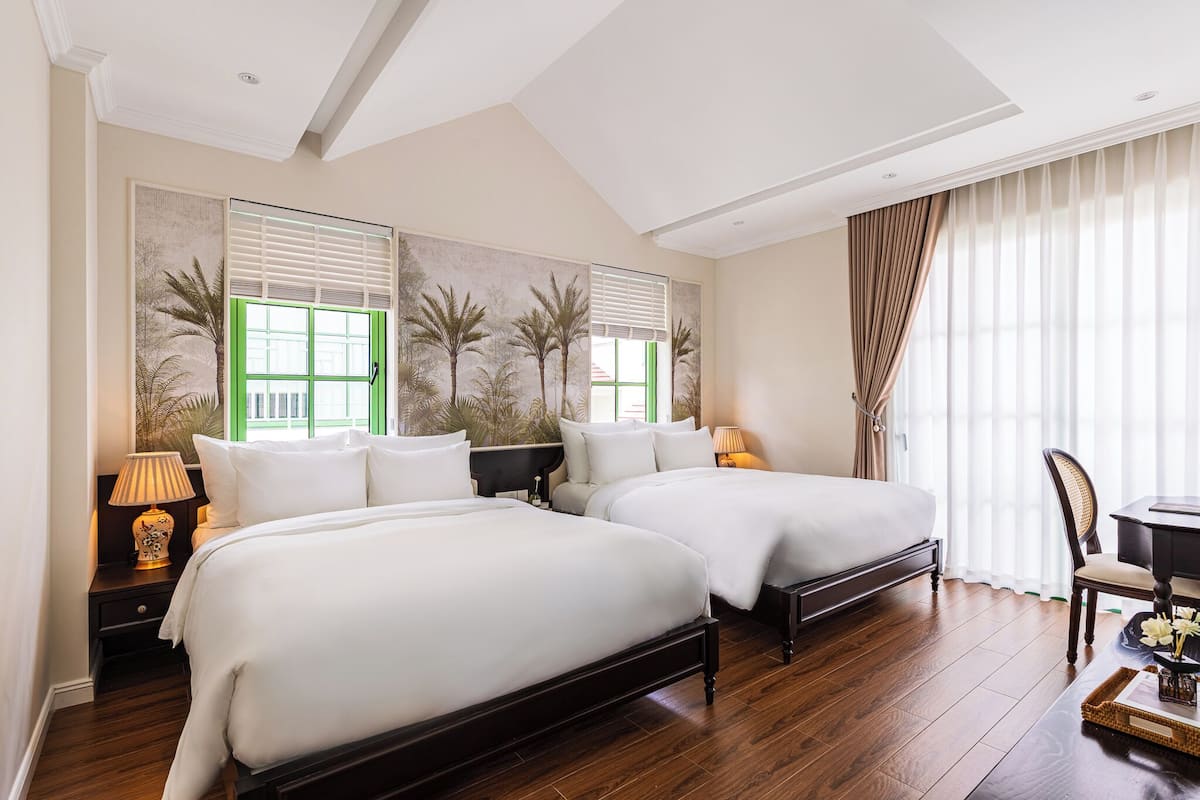 Villa | Desk, soundproofing, free WiFi