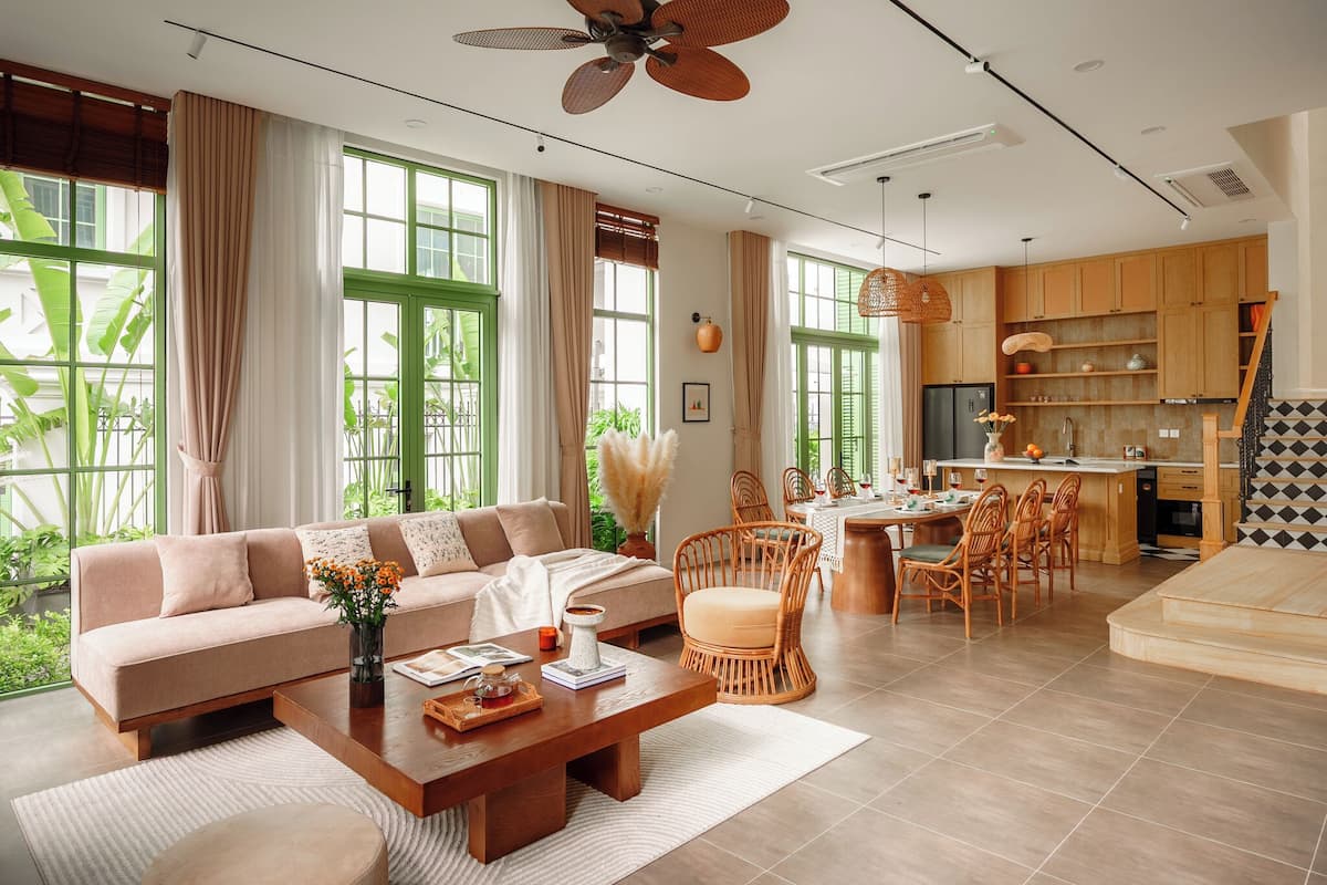 Executive Villa | Living area | Flat-screen TV