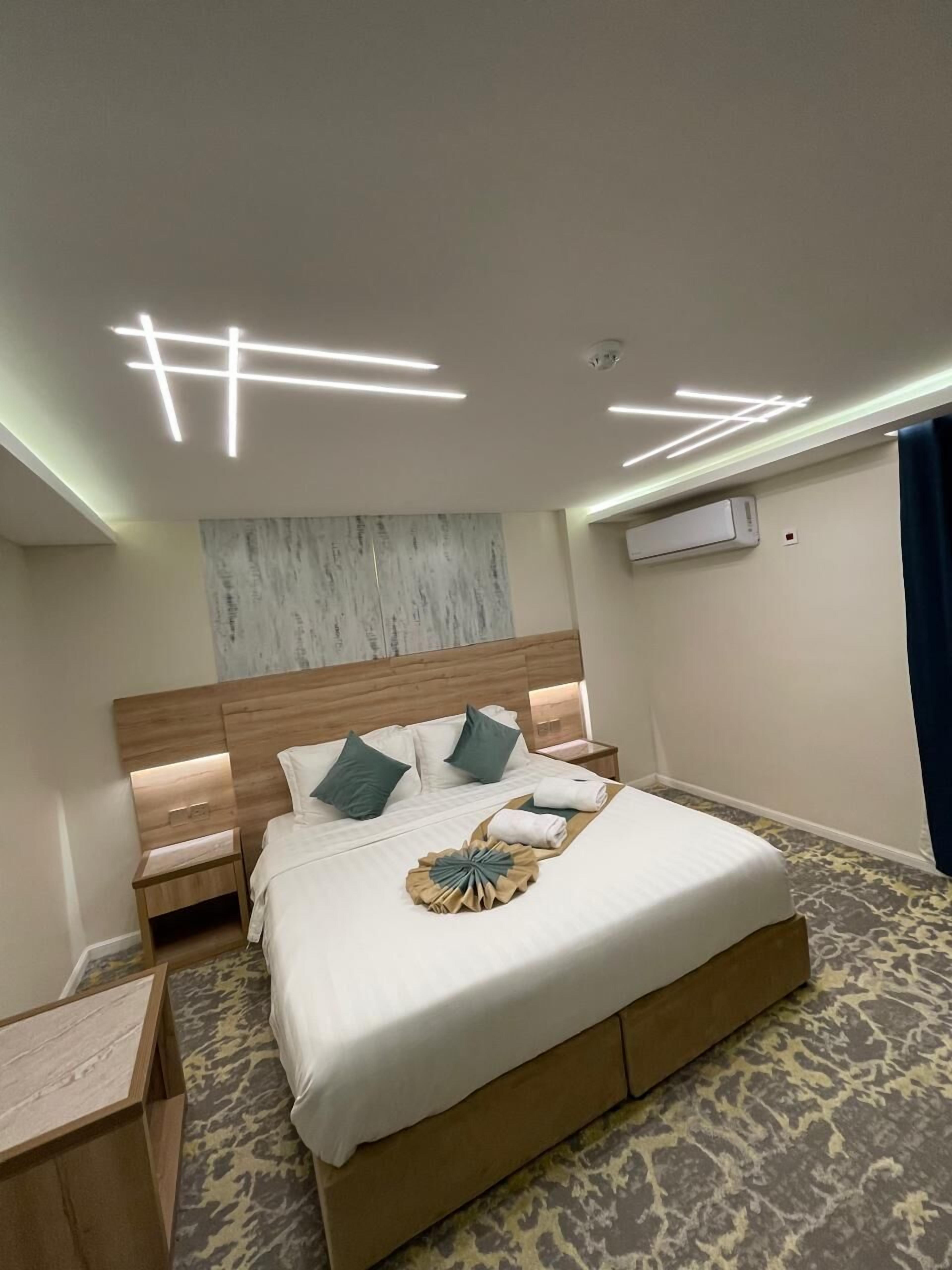 Studio suite | Een kluis op de kamer, verduisterende gordijnen, geluiddichte muren