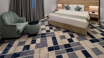 Caja de seguridad en la habitación y cortinas blackout