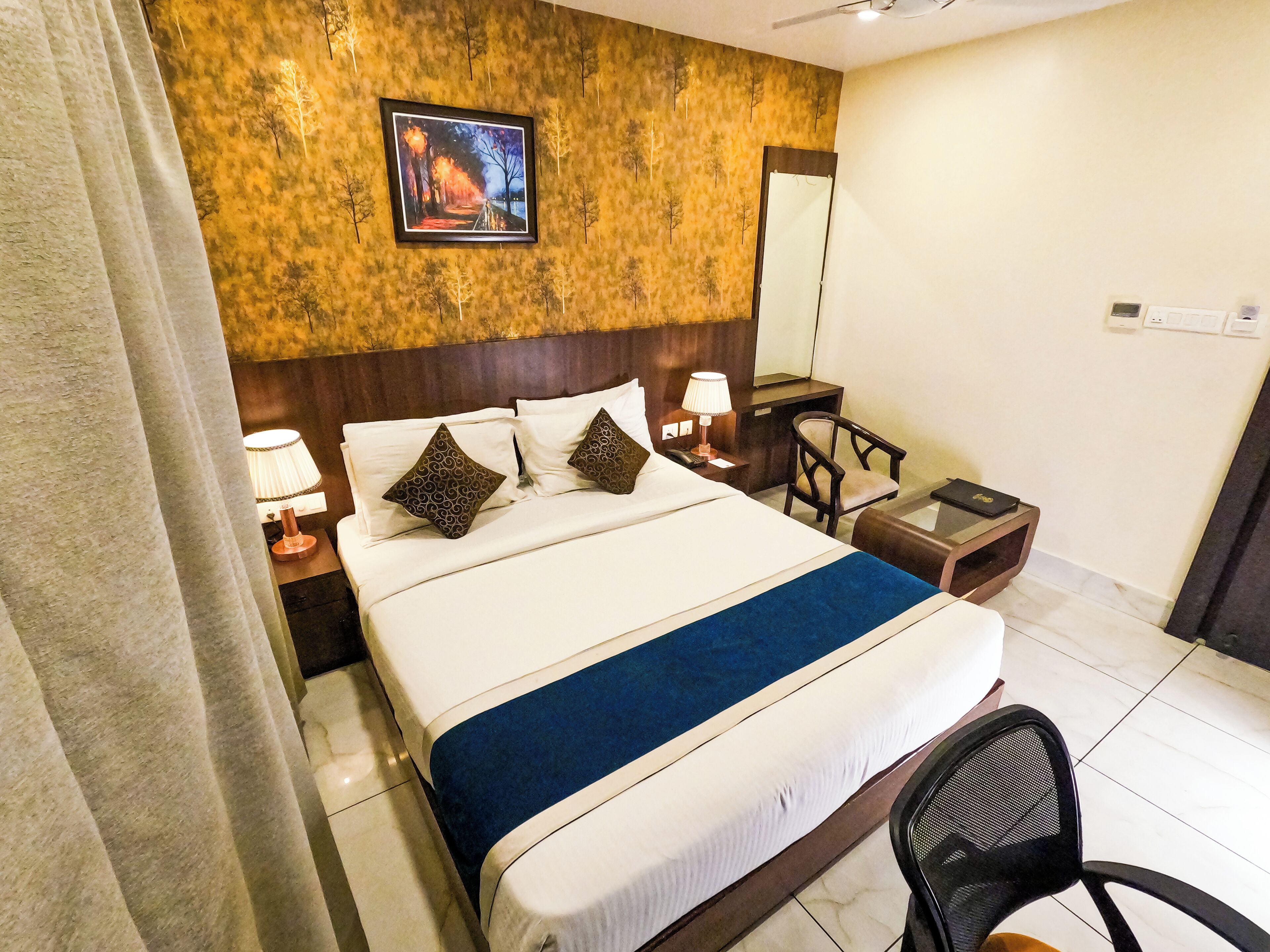 Minibar, Wi-Fi gratuit, draps fournis