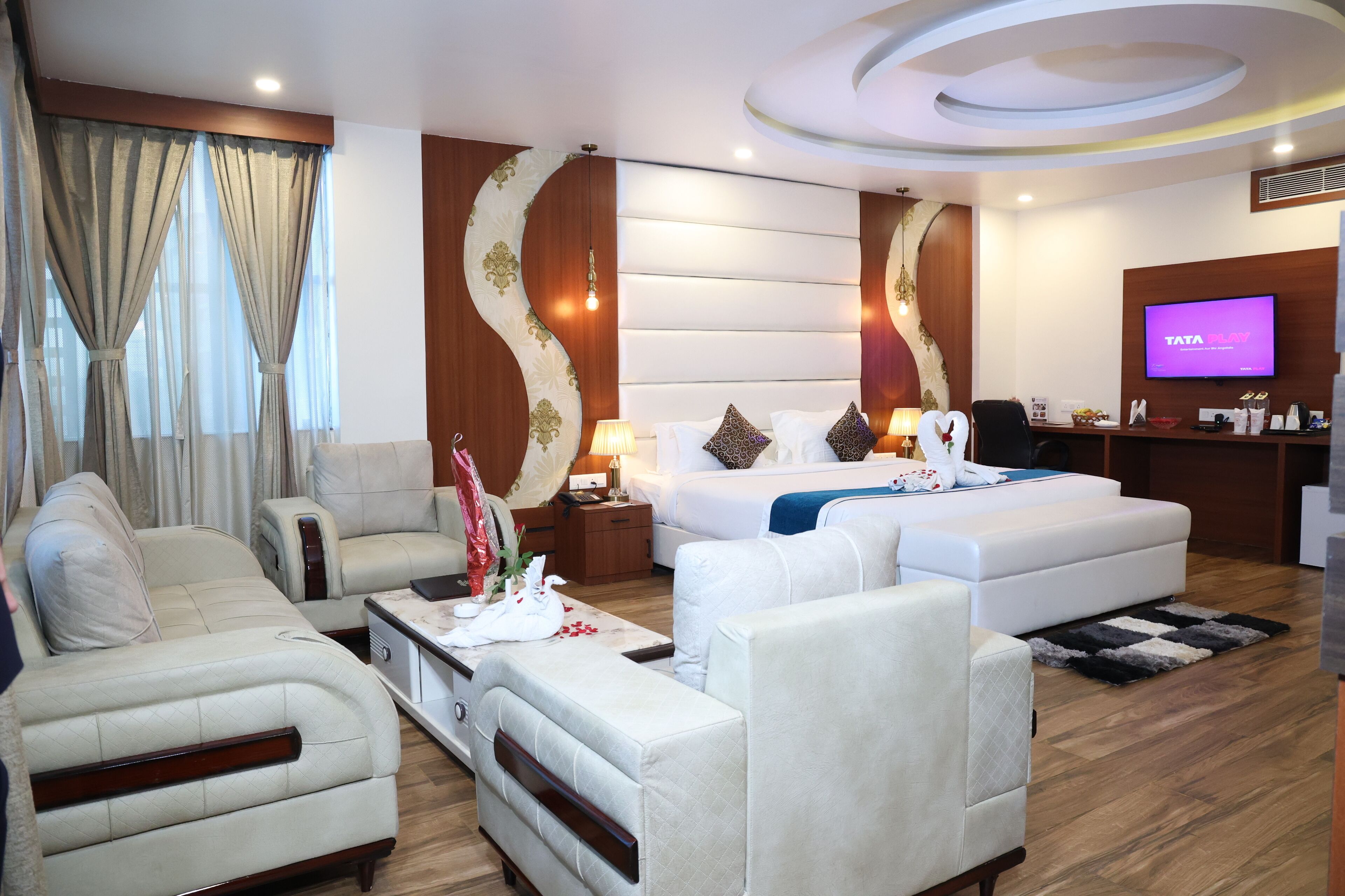 Sábanas de algodón egipcio, ropa de cama de alta calidad y minibar 
