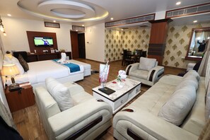 Luxury Room | Egyptian cotton sheets, premium bedding, minibar, free WiFi - Hotel Sidh Vedantha (Patna)