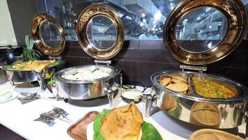 Tägliches inbegriffenes Frühstücksbuffet