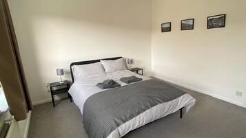 2 Schlafzimmer, Bügeleisen/Bügelbrett, WLAN, Bettwäsche