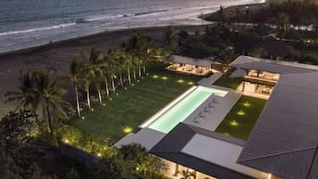 Alberca al aire libre