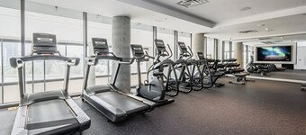 Newly Built Modern Condo With Stunning City Views