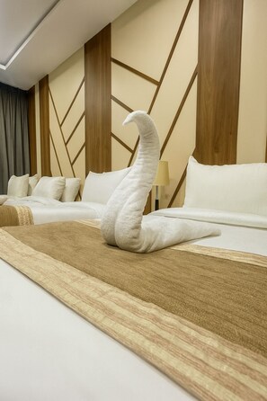 Minibar, in-room safe, desk, free WiFi - Moro Alalameyah Hotel Makkah (Makkah)