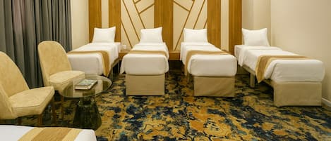 Minibar, caja de seguridad en la habitación, escritorio y wifi gratis