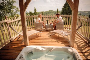 Cabane DAIMS plain pied, SPA privatif et vue panoramique | เครื่องนอนระดับพรีเมียม, ผ้าปูที่นอน