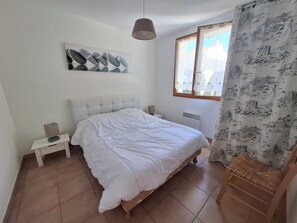 3 bedrooms, free WiFi - Beach house, a stone's throw from the sea and the pine forest (La Tranche-sur-Mer)