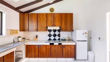 Fridge, microwave, dishwasher, toaster