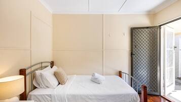 1 bedroom, desk, iron/ironing board, WiFi