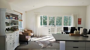 Signature Duplex, Patio, Courtyard View | Living area - LILYPAD 4-bedroom Urban Retreat Auckland (Auckland)