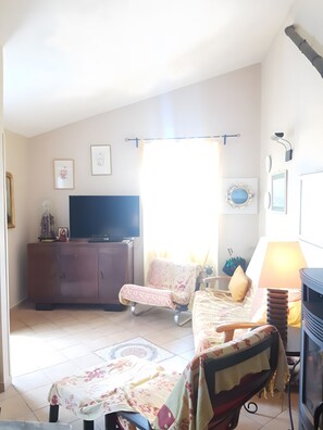 Téléviseur, lecteur de DVD