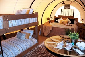 1 habitación, wifi y ropa de cama