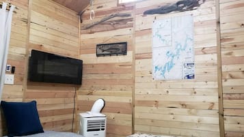 1 habitación, wifi y ropa de cama