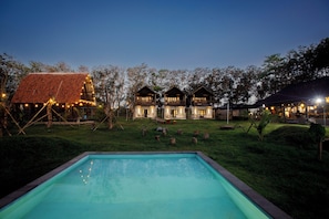 Skrivbord, arbetsyta för laptop, gratis wi-fi och sängkläder