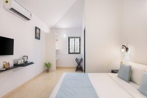 Standard Double Room | Free WiFi