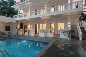 Front of property - 8fold by LaRiSa Siolim (Siolim)