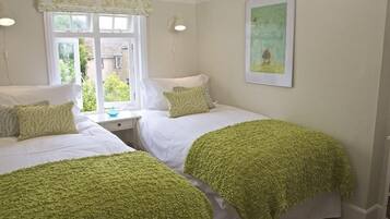 2 bedrooms, individually decorated, individually furnished, free WiFi