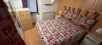 Chalet in the Village of Charvensod - Relaxation and Nature